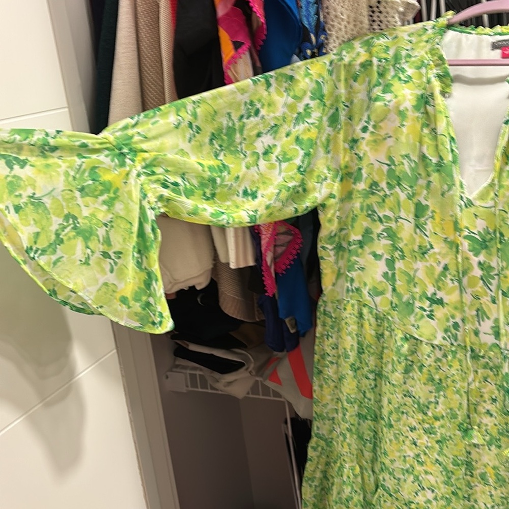 Cute Floral Vince Camuto dress
